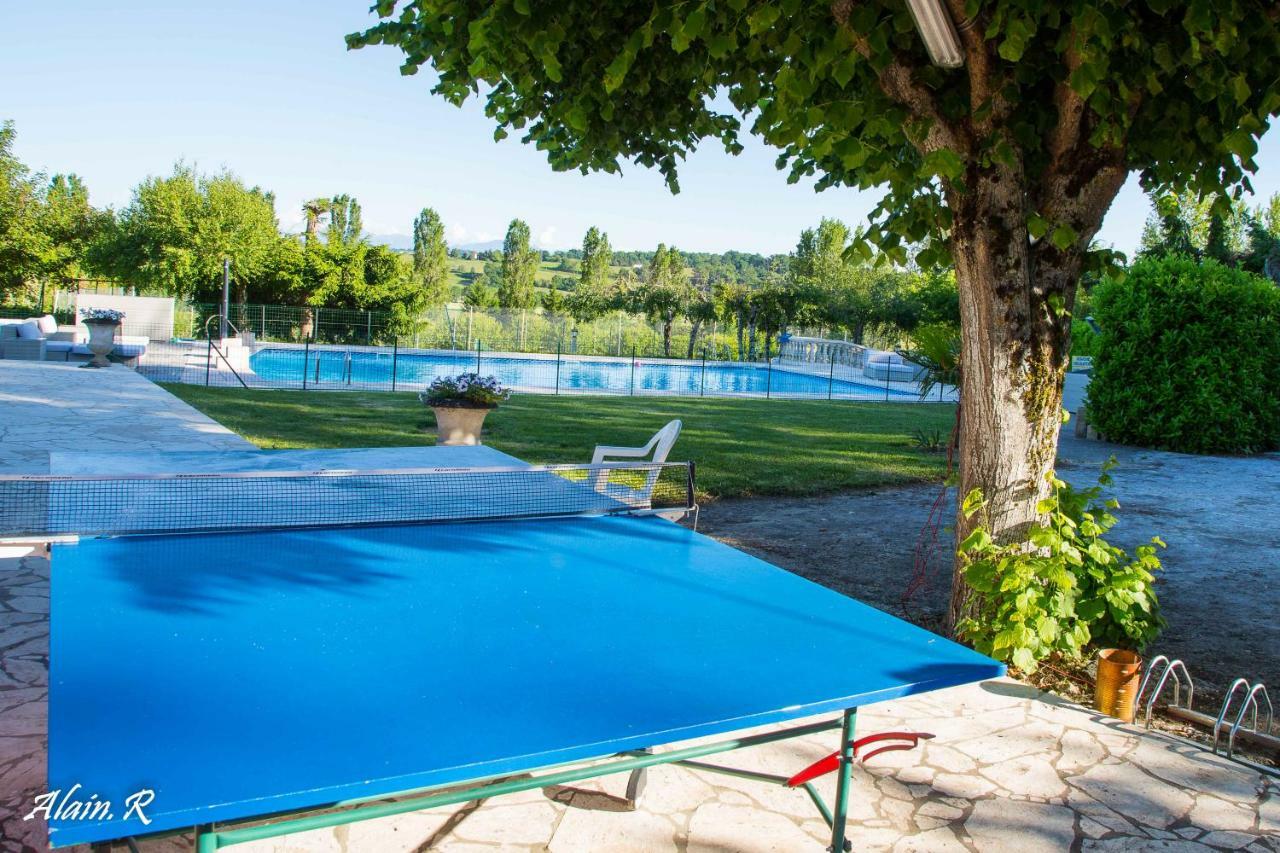 Hotel Paradise Challets And Camping Sarrecave Exterior foto
