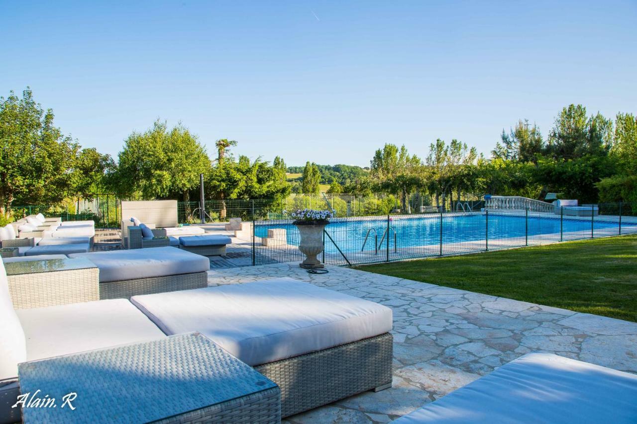 Hotel Paradise Challets And Camping Sarrecave Exterior foto